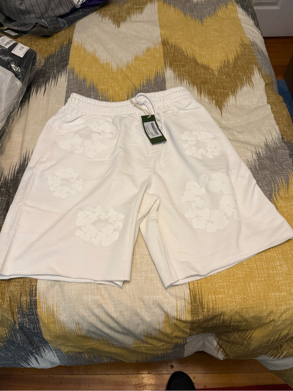 Denim Tears Mono Wreath White Mens Shorts Size L